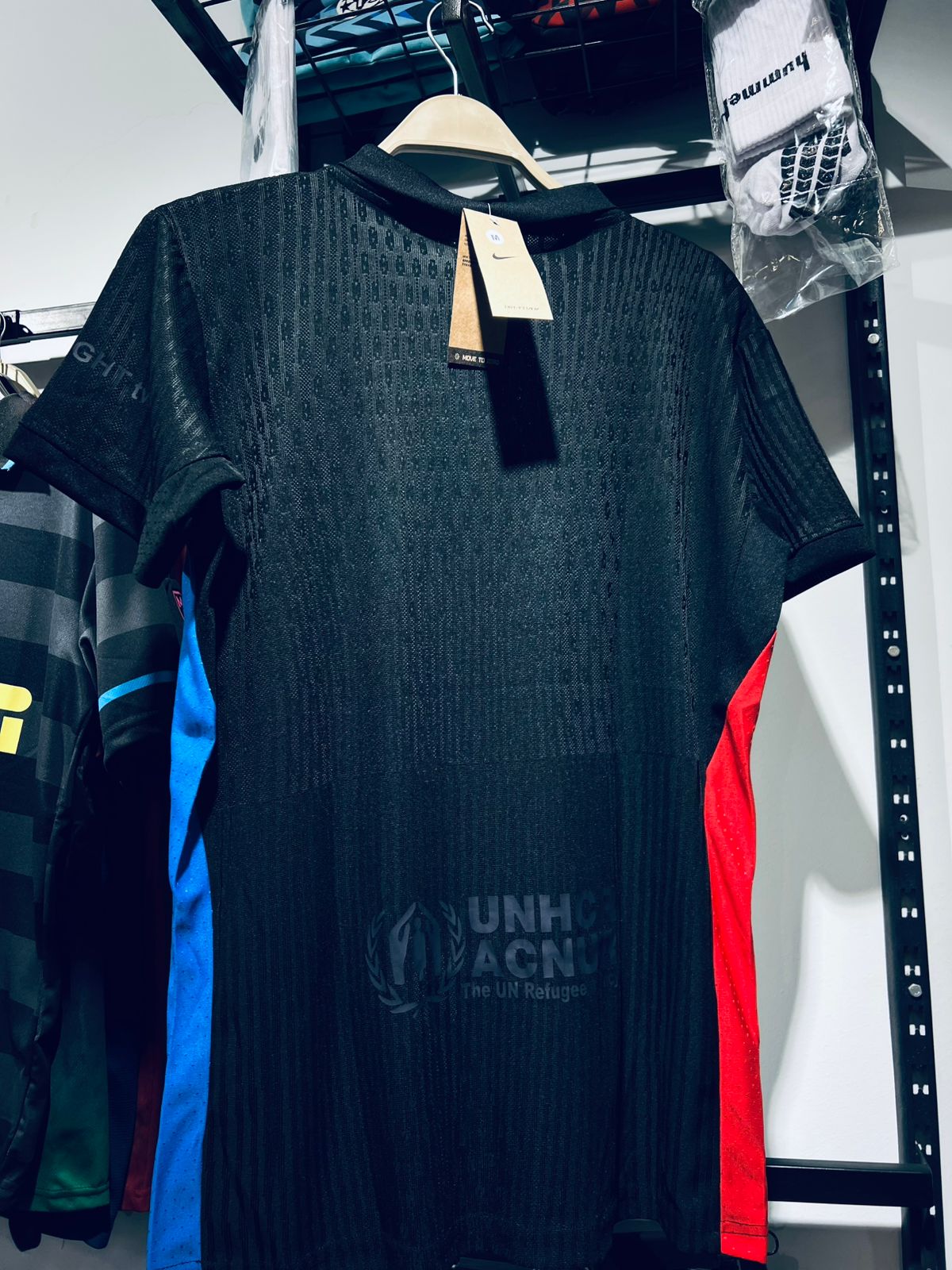 برشلونه اسود ترافيس سكوت thumbnail