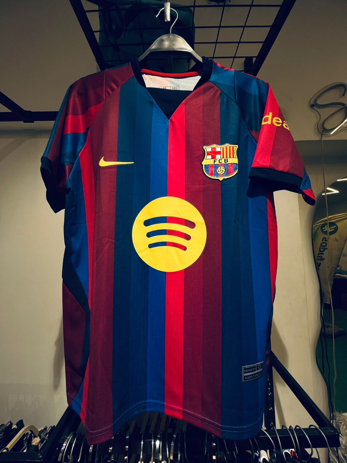 تيشيرت برشلونه