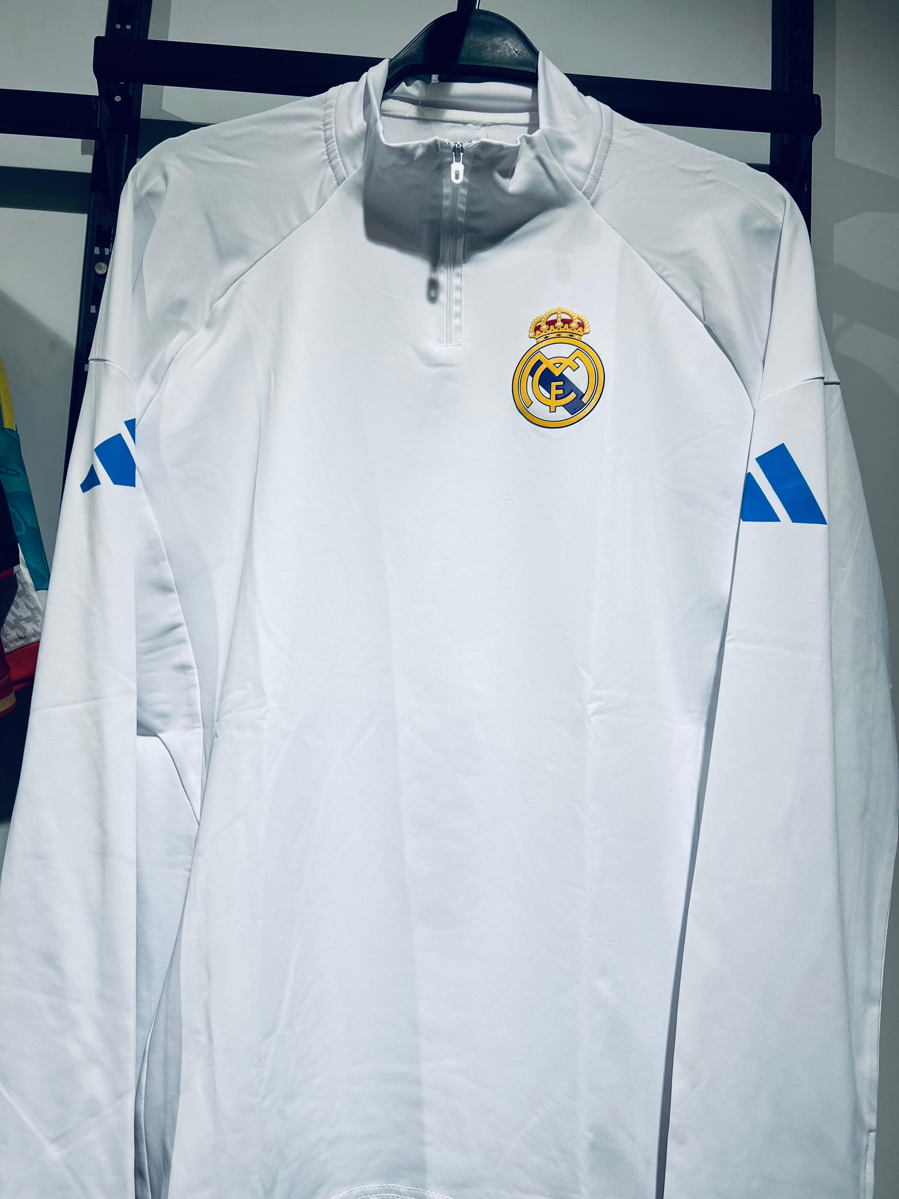 تراك ريال ابيض thumbnail