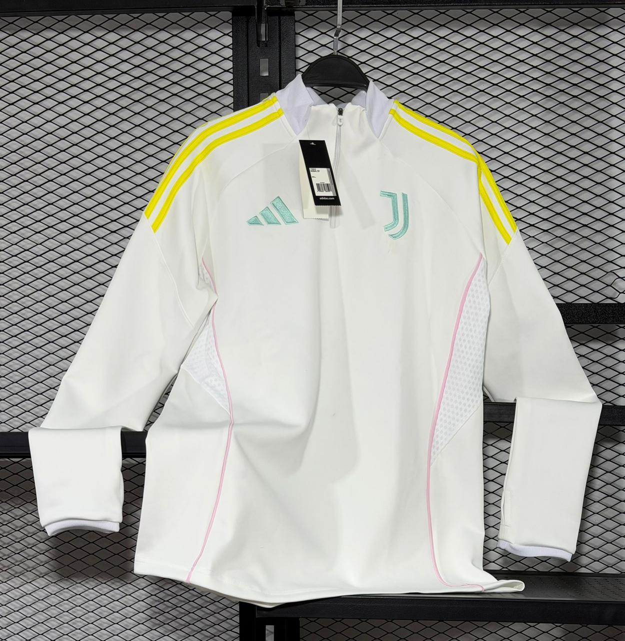 تراك يوفي ابيض ف اصفر