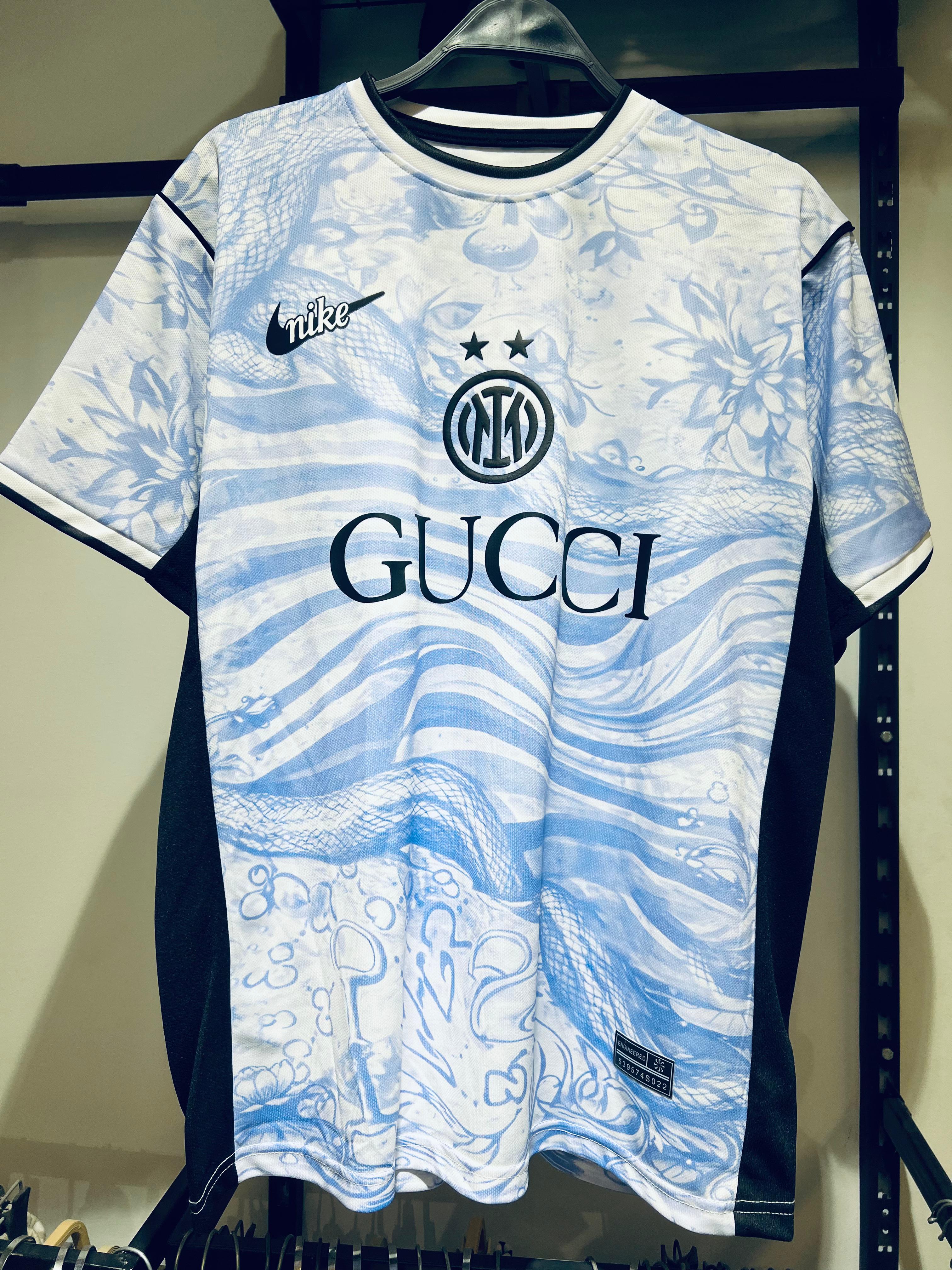 تيشيرت الانتر تخيلي