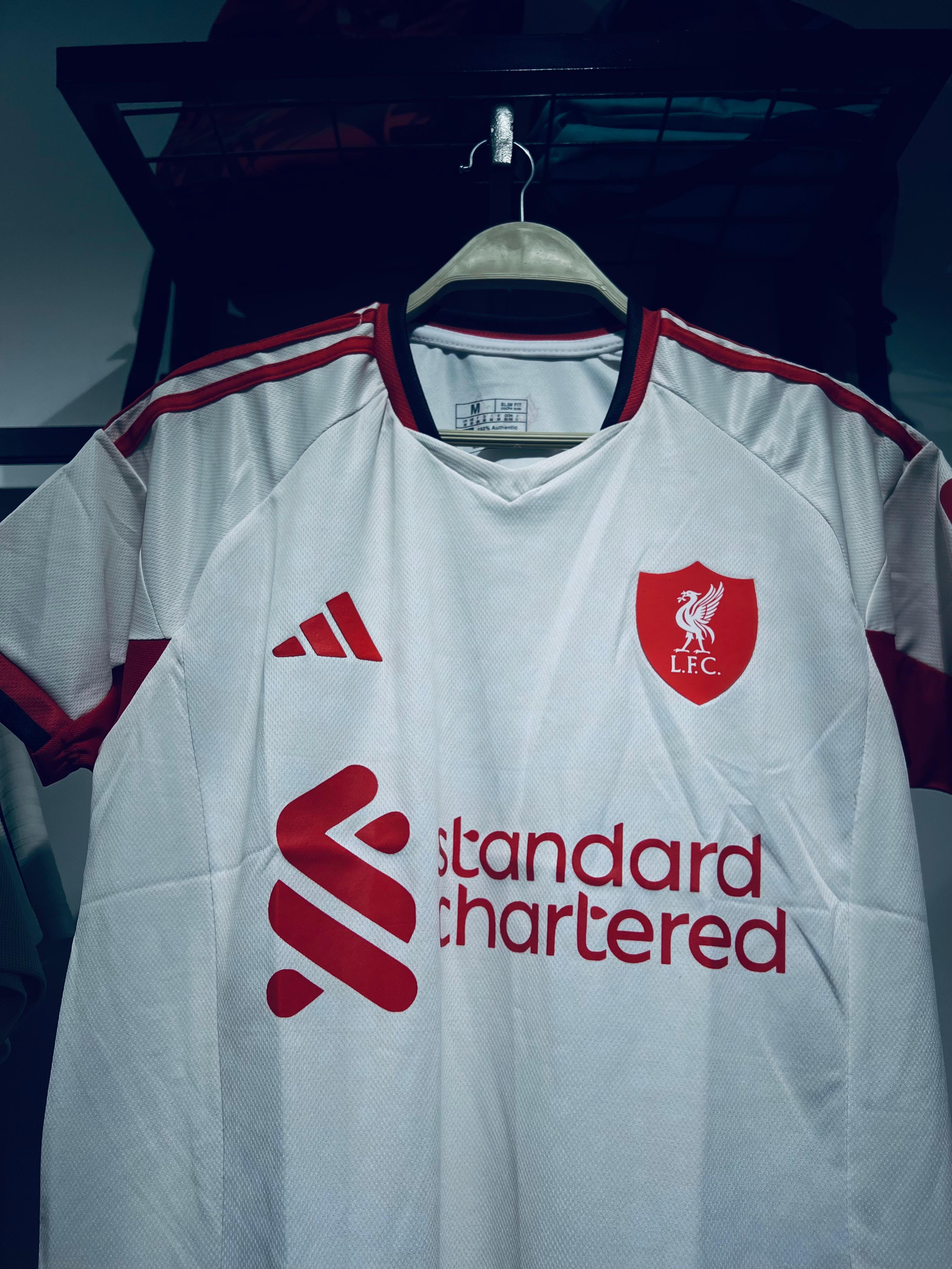 ليفربول الابيض 2026 thumbnail