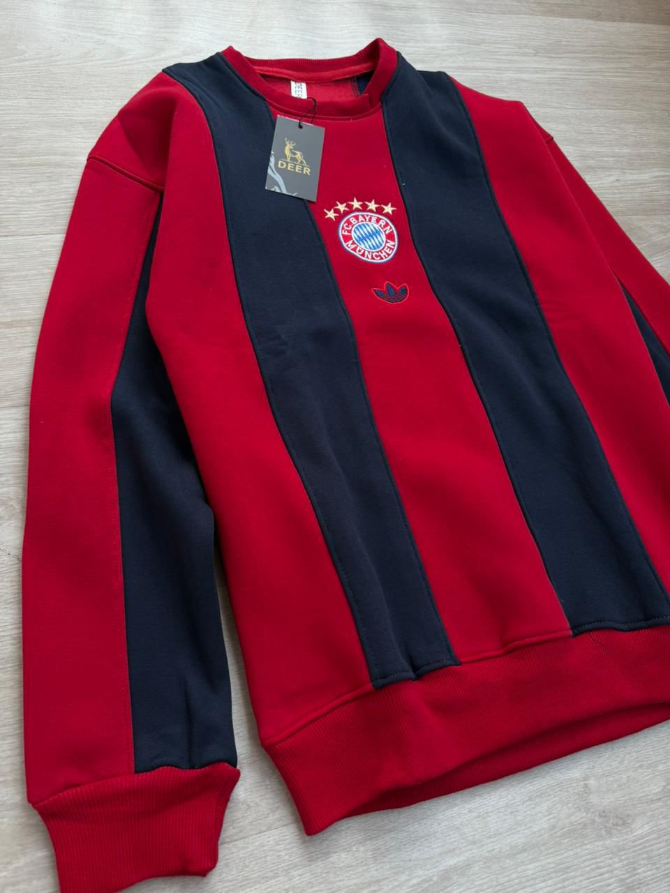 سويت شيرت بايرن احمر thumbnail