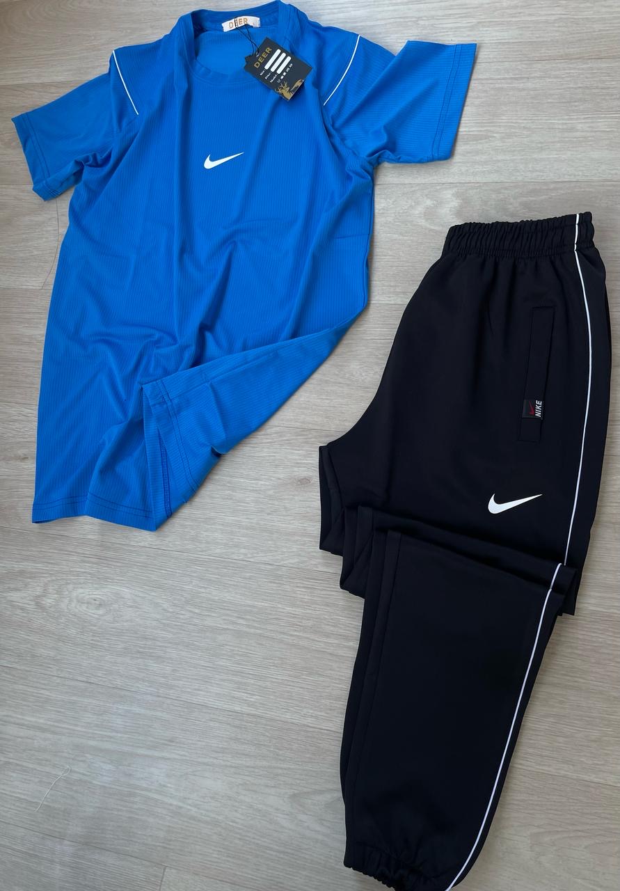 ترينج Nike ازرق