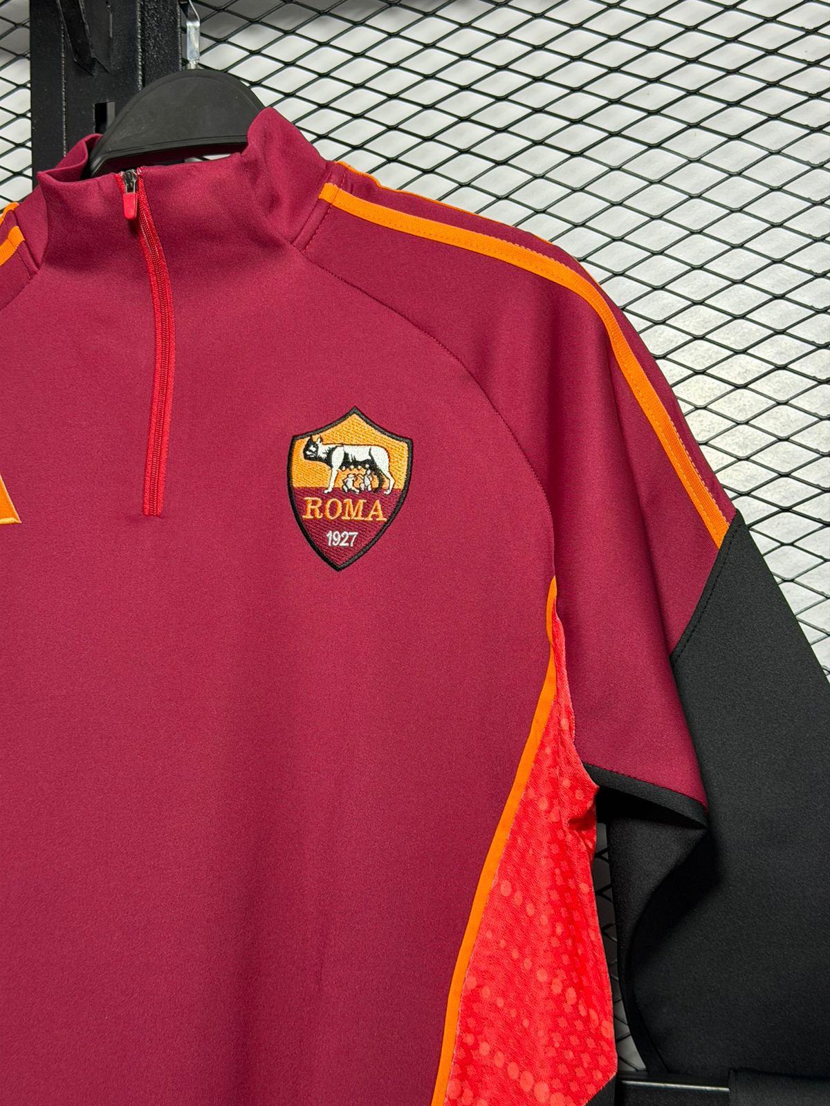 تراك روما thumbnail