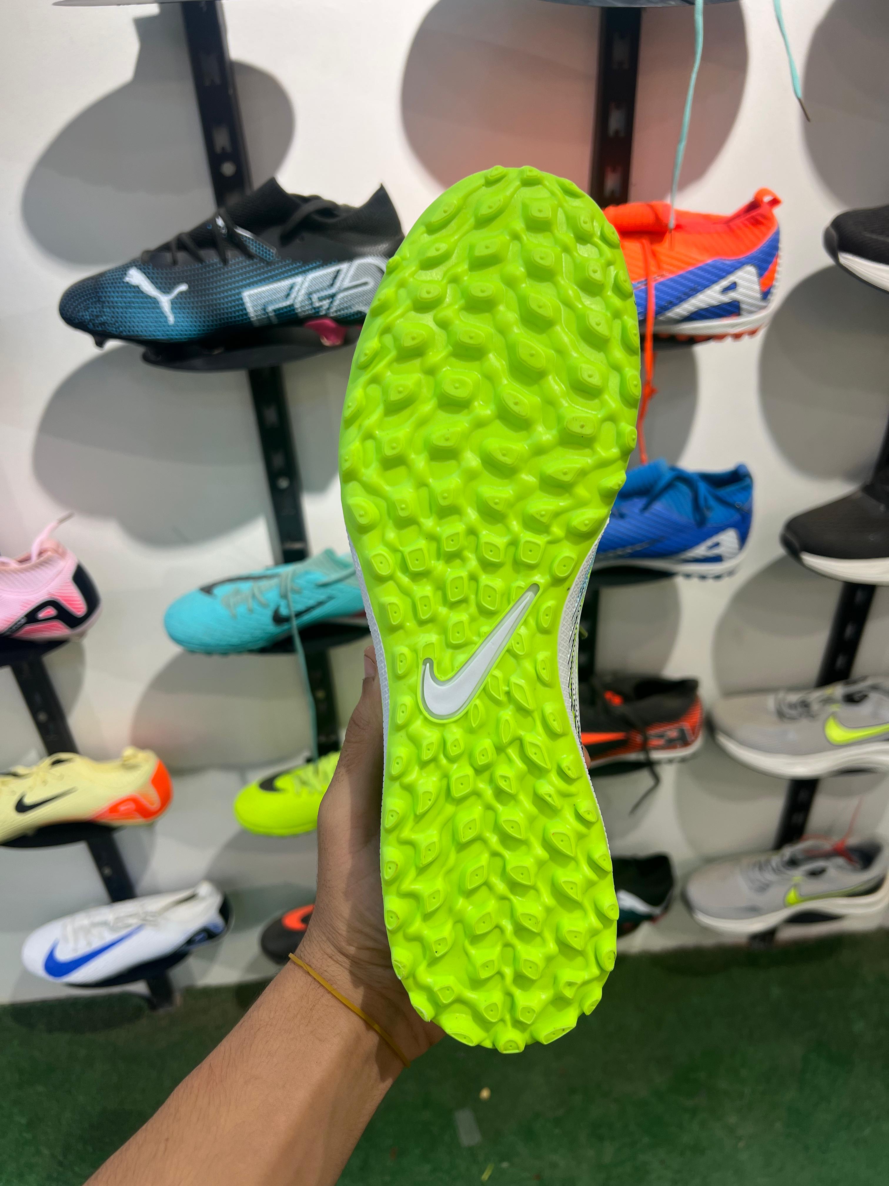 ترتان اير زوم لموني thumbnail