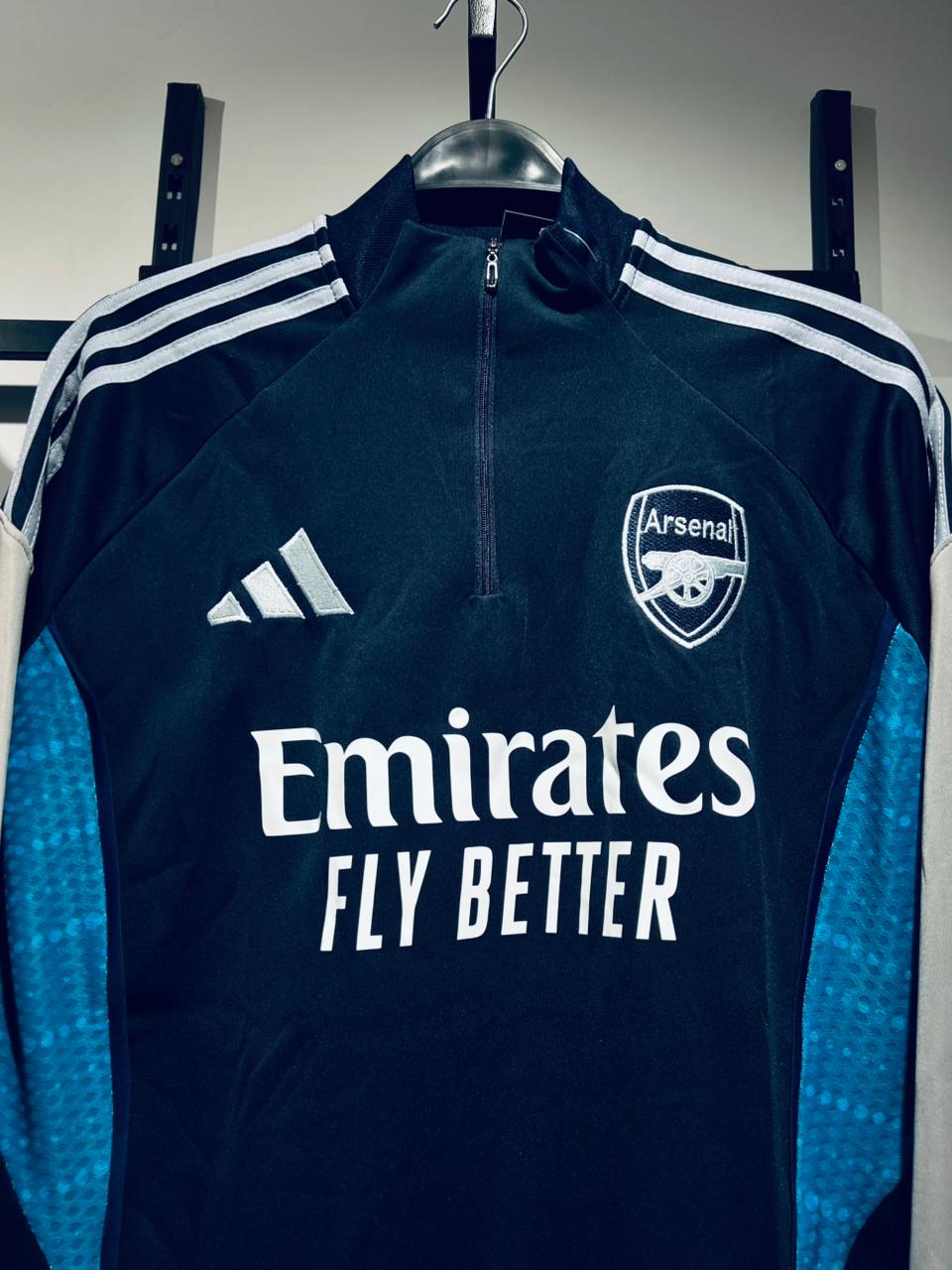 تراك ارسنال كحلي thumbnail