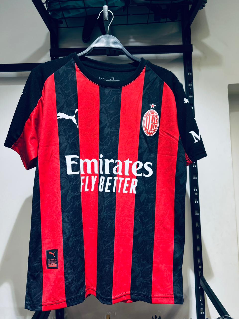تيشيرت اسي ميلان 2026