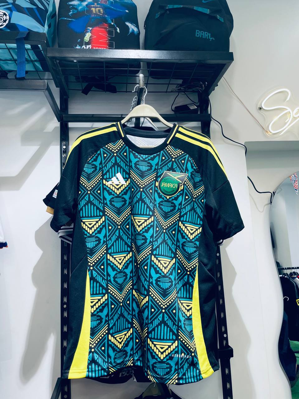 تيشيرت جامايكا