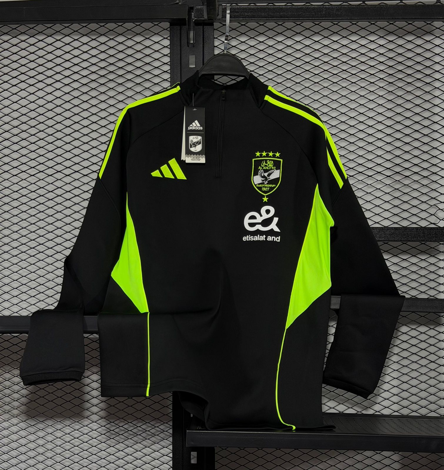 تراك اهلي الاسود ف لموني