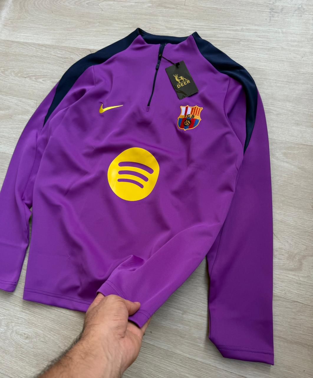 تراك برشلونه بنفسجي